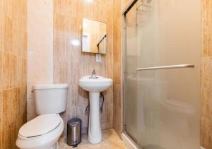 Prime Location Upper Manhattan Furnished Apartment, June To Aug 90 Days Stay Required