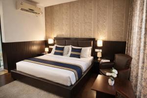 The Ginger McLeod Ganj-Centrally Heated & Air Cooled # Near Mall Road # Big Parking # Lift #Spacious Rooms # Most Awarded # Property Of The Year # By Vaikunth #