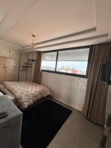 studio elevator, renovated air-conditioned breakfast