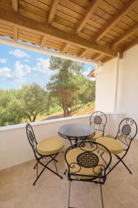 Casa Pino - private villa with pool in Corfu, close to best beaches and water park, ideal for families
