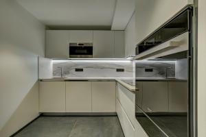 Cademai Alpenglow Chalet with Sauna R&r