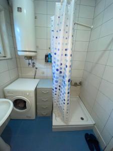 ROOM in CENTAR with SHARED BATHROOM and KITCHEN