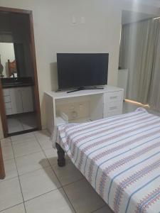 Apartamento para 8 pessoas 3 quartos com ar condicionado e 3 garagens! A 15 minutos do autódromo!