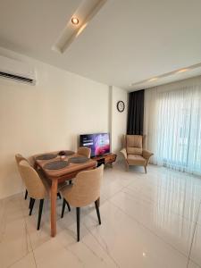 SA Apartments! Cleopatra Beach Luxury 2BD Flat