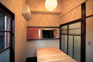 Kiyomizuan 清水庵 車庫2台可 ビフォアアフターの匠 坂田基禎さん改築の京町家