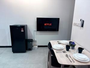 Neu suite, Family Unit - Jelatek LRT Gleneagles Hospital