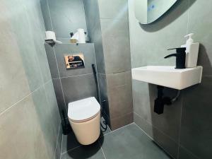 near Hyde Park & Oxford Street, London