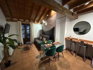 GATU a los pies de la Alhambra con terraza 3A