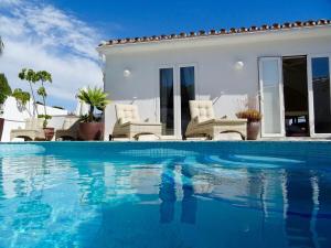 VILLA OASIS PRIVATE HEATED POOL La Cala Mijas