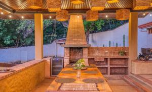 Walk to Beach - Hot Tub - Pool - Comfort & Space