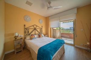 Gran apartamento - primera linea de playa con vistas directas al mar y piscina tropical -Tobago, Playa Muchavista