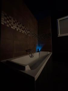 Love room La Romanesque et sa chambre secrète