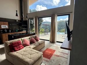 Espaço Inteiro - Janela da Montanha