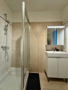 Nice Apartment Elegant close to the European Parliament