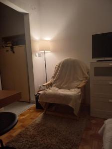 Prelep mali stan sa terasom