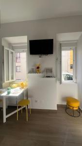 Alcântara Yellow Studio