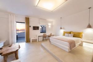 Anna Platanou Suites Paros Greece