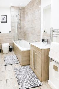 Centrally Located 1 Bedroom Flat By City Luxury Apartments Short Term Rental Agency Leicester