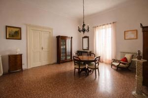 Classic residence in the historic center