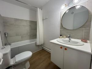 Centre ville, vue montagne et au pied du torrent, 1 accès Spa par jour