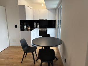 2 minutes walking from Lausanne Train station