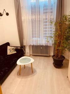 Modern Apartament of Edmund