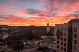 Sea, Pool and PortAventura