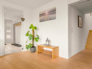 Modern Living Villa mit Panorama-Wintergarten & TV