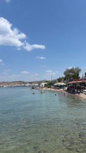 Seaside Family House Salamina I