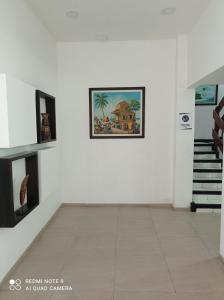 Remodelado apartamento con balcon a 50 mts de playa principal