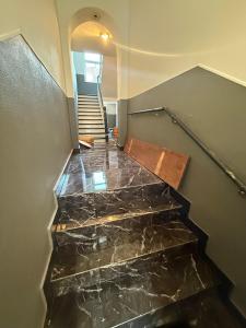 Zentrales Apartment mit Terrasse neu renoviert