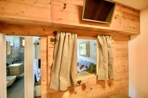 Luxury Chalet Sky-Loft Campiglio Vista Dolomiti con Parcheggio