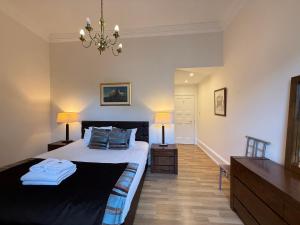 Parliament Square - Royal Mile