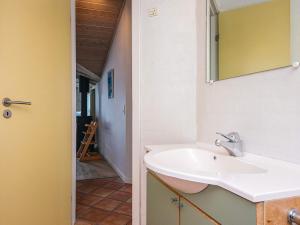 6 person holiday home in Blåvand