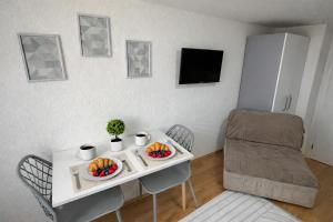 5mins to close to city centar AC Free Parking BBQ Veluxa apartments