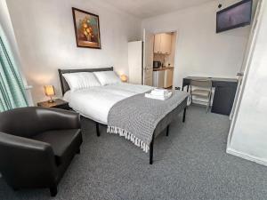 Lilac Studio - Self Contained One-Bed Studio Flat