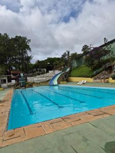 Chalé Veraneio-Itú-SP Vista para o lago Camping Carrion