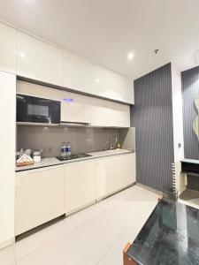 Cozy stay at Supernova Noida