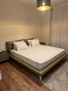 Unique 3BR With Garden In CFC