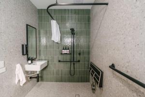 Ropa Accessible Suites - Luxe Stay in Dubbo