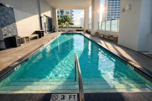 Miami Bay Million-Dollar View | Private Condo