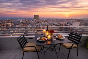 Romantic Sea View Studio with Jacuzzi in Alicante Center