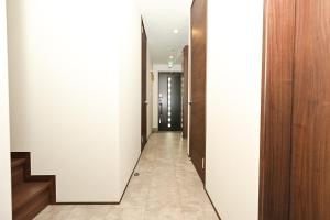 NY Hotel Premium 1 新宿2階建て3室1バスルーム1シャワー2トイレ