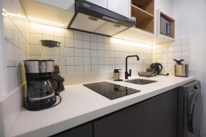 Modern Two-Bedroom Apt in Park San Isidro