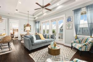 Golf Cart Included - Beach - Pool - Pet Friendly