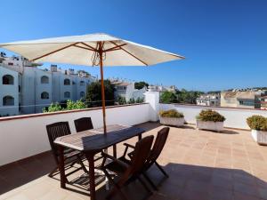 Apartamento para 6 pers con piscina y parking en SAgaró - ES-298-21