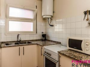 Apartamento a 100m de la playa con terraza, aparcamiento y vista lateral al mar - ES-298-30