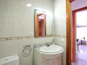 Apartamento con vista al mar, aire acondicionado y parking en SAgaró - ES-298-34