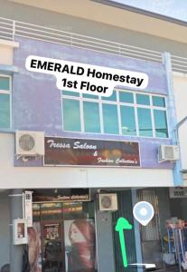 EMERALD Homestay Sibujaya Shop Residence