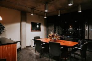 Timeless Modern Luxury at Bellerive on the River